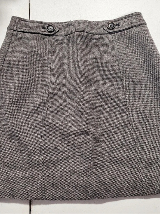 LOFT Dresses & Skirts - LOFT Tweed Button Tab Mini Skirt Gray Size 00
